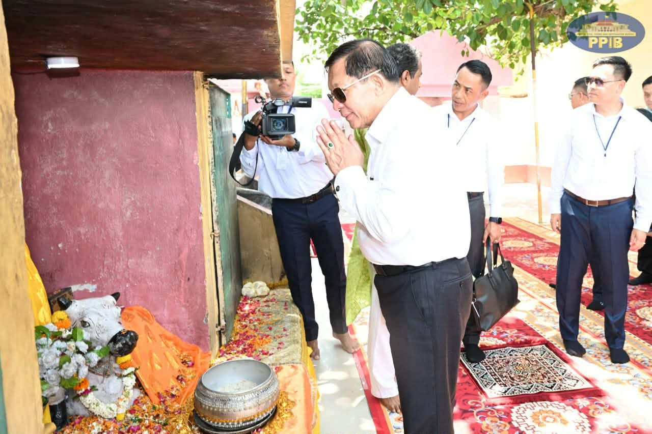 စစ်အာဏာရှင်နှင့်အဖွဲ့  ဗုဒ္ဓဂါယာသို့ သွားရောက်