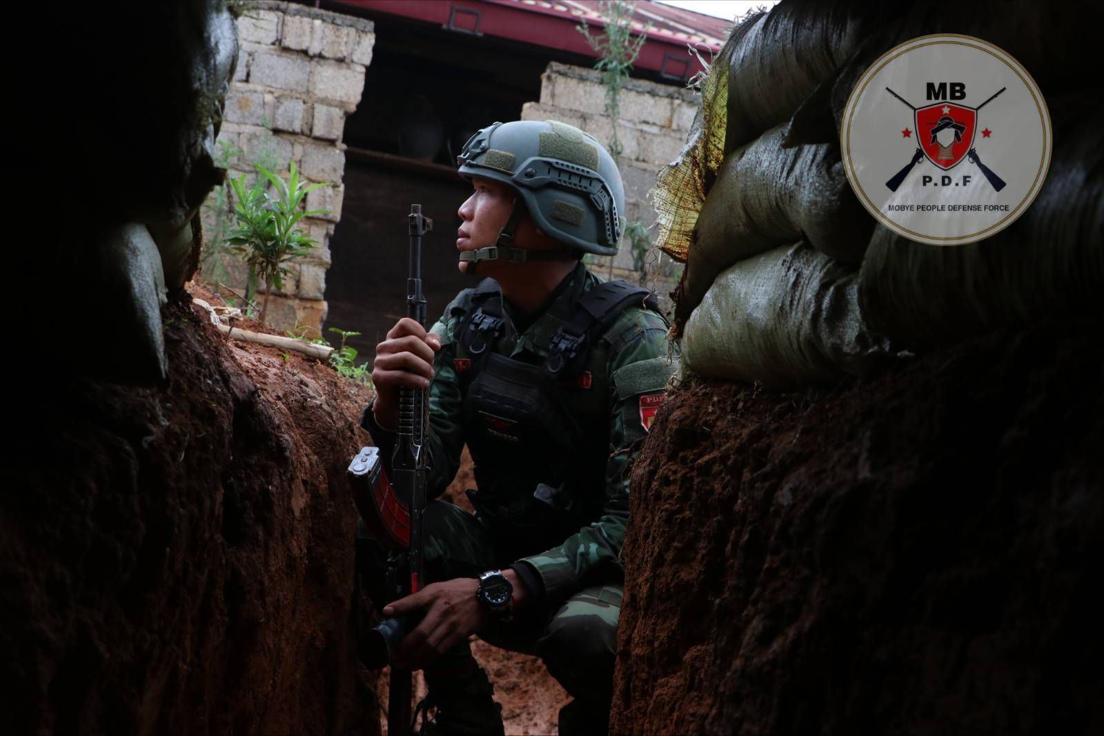 ကရင်နီတွင် စစ်တပ်က နေရာအနှံ့ စစ်ကြောင်းထိုးနေသဖြင့် တိုက်ပွဲများ ပြင်းထန်နေ