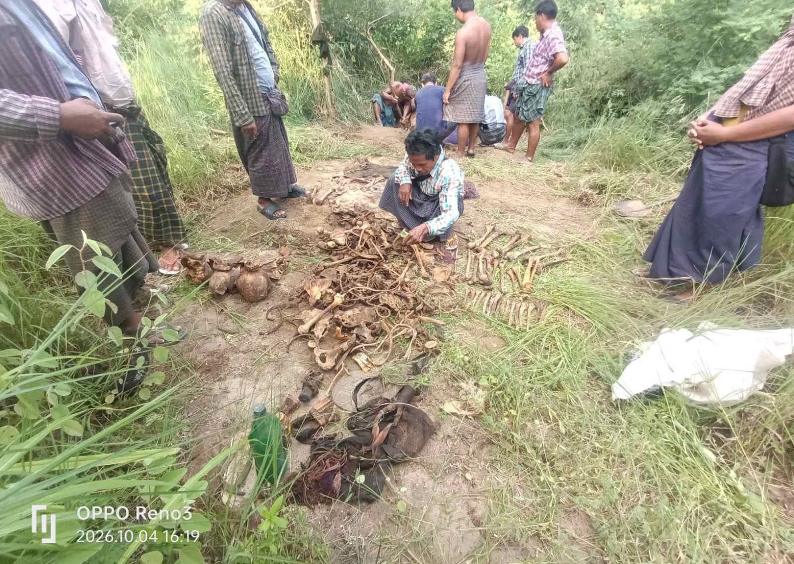 မြိုင်တွင် အစုလိုက်သတ်ဖြတ်ခံထားရသည့် အရပ်သား ၁၂ ဦးအလောင်းများ တွေ့ရှိ