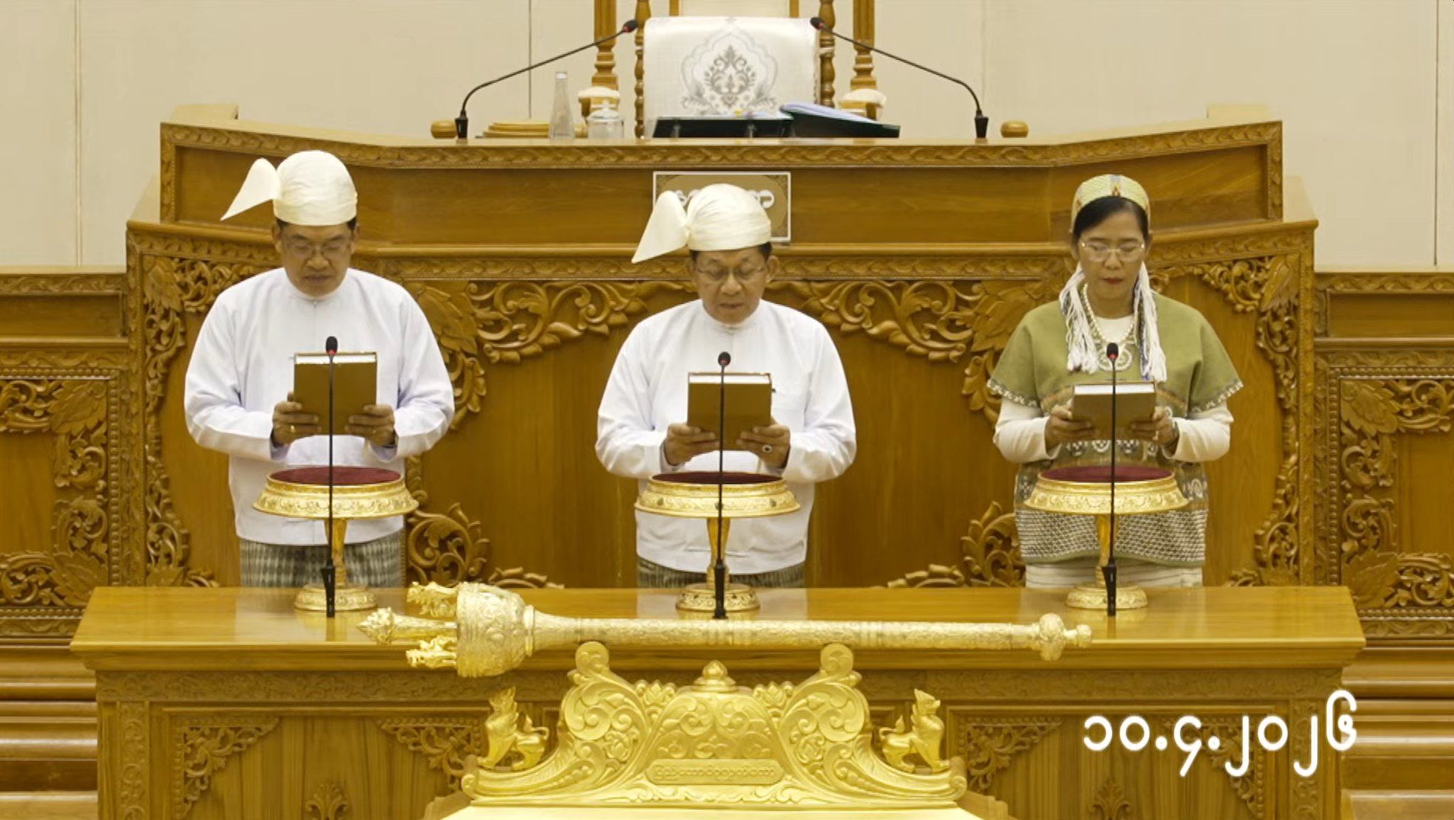စစ်အာဏာရှင်သမ္မတ ကျမ်းကျိန်၊ လောင်စာဆီချွေတာကြရန်ပြော 