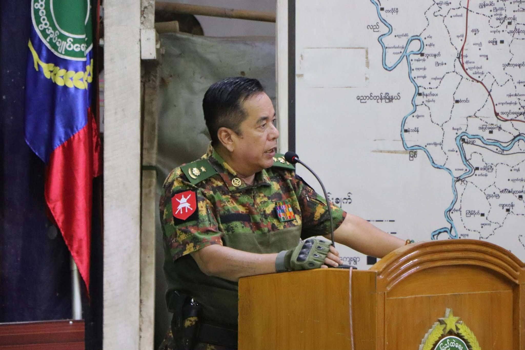 အမှတ် ၂၀၅ တပ်ရင်းမှူး။ (Photo: Ye Yint Soe Nyunt ဖေ့စ်ဘွတ်ခ်) 