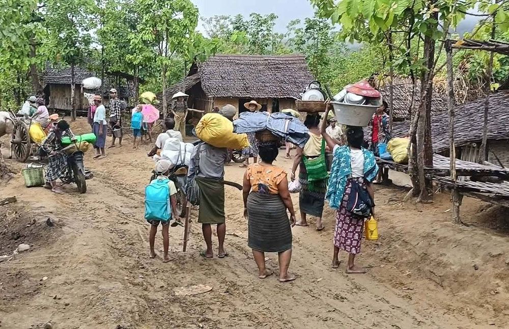 မင်းတပ်တွင် စစ်တပ် ဗုံးကြဲမှုကြောင့် သားအမိ ၂ ဦး သေဆုံး