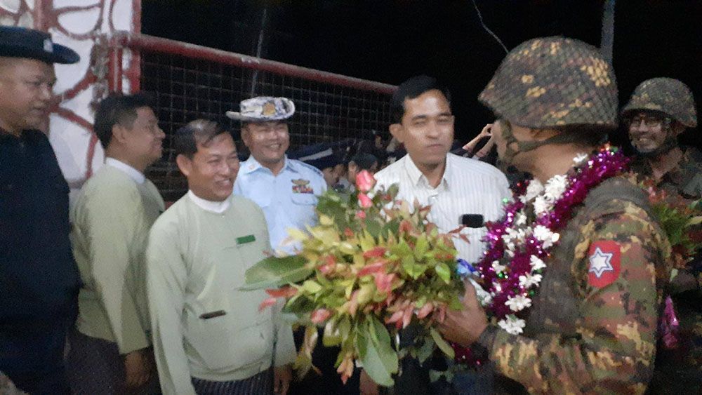 မြန်အောင်မြို့နယ် ရှေ့တန်းပြန်ကြိုဆိုပွဲ။ (Photo: KKL)