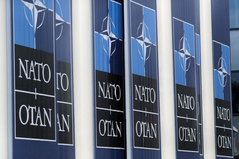 NATO စစ်ဌာနချုပ်က အလုပ်သင် ကနေဒါအမျိုးသမီး သူလျှိုမှုဖြင့် ဖမ်းခံရ 