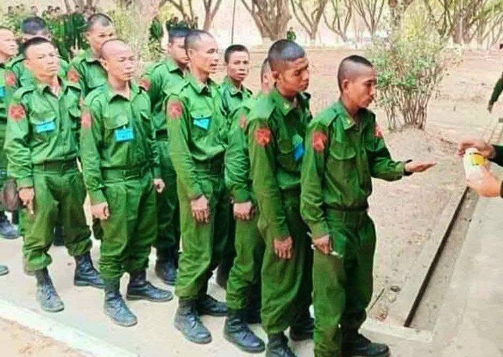 ပလုံကောက်ထွက်စဉ် ပျောက်ဆုံးနေသည့် လူငယ် ၂ ဦး ကရင်နီပြည်နယ်၌ စစ်မှုထမ်းနေရ