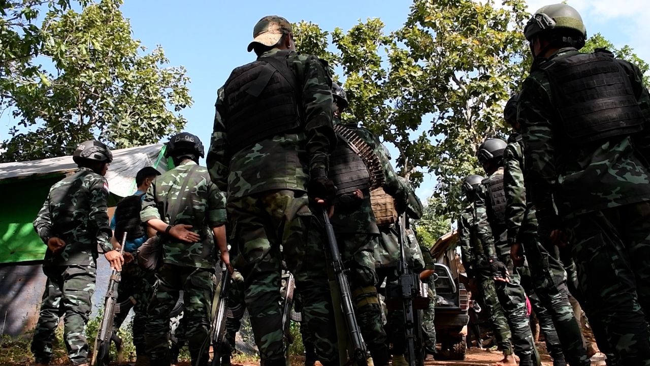 တော်လှန်ရေးအဖွဲ့အချင်းချင်း လက်နက်ကိုင်ဖြေရှင်းမှုအပေါ် လူထုစိုးရိမ်မှု မြင့်တက်နေ