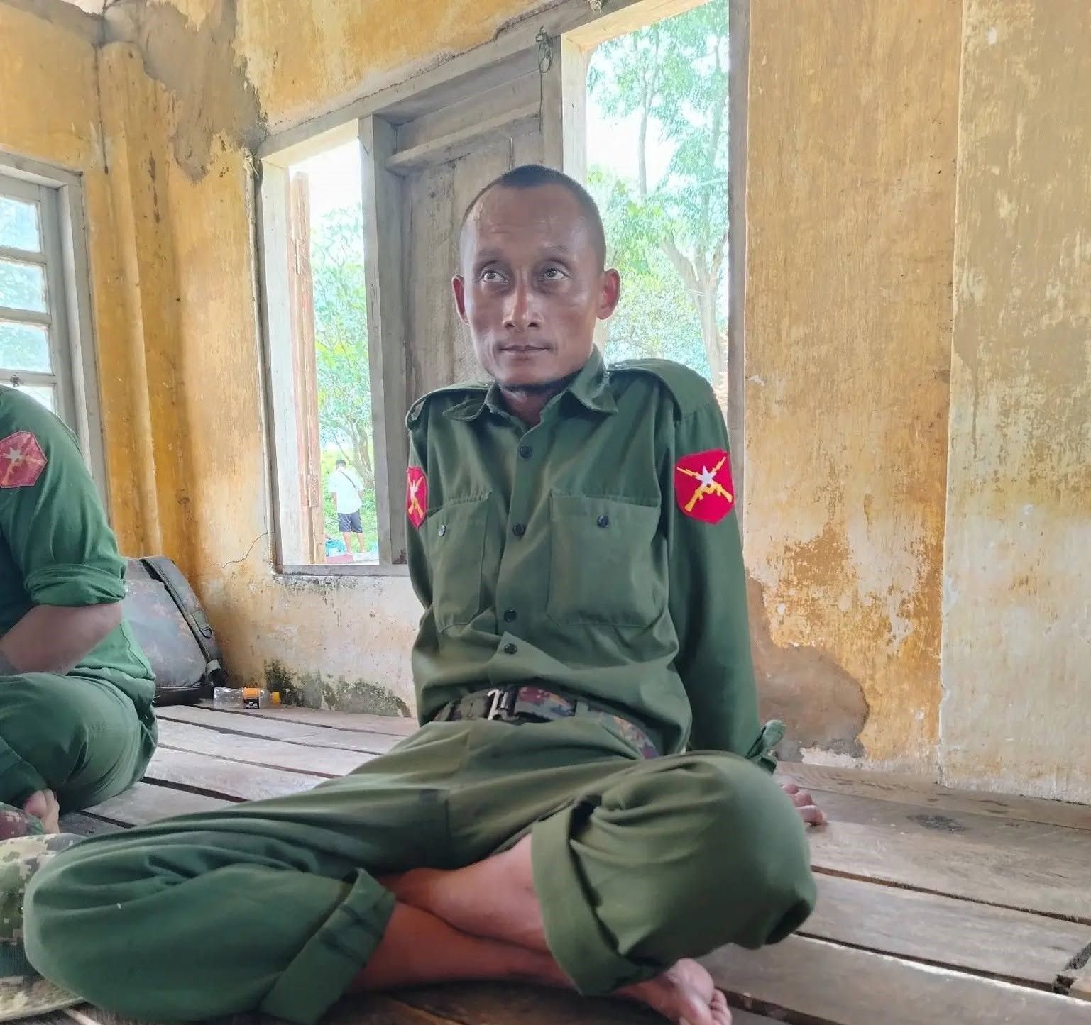 တောင်ဒဂုံတွင် စိတ်ကျန်းမာရေးမကောင်းသူ ပေါ်တာဆွဲခံရပြီး မိသားစုက လိုက်ထုတ်၍ မရ