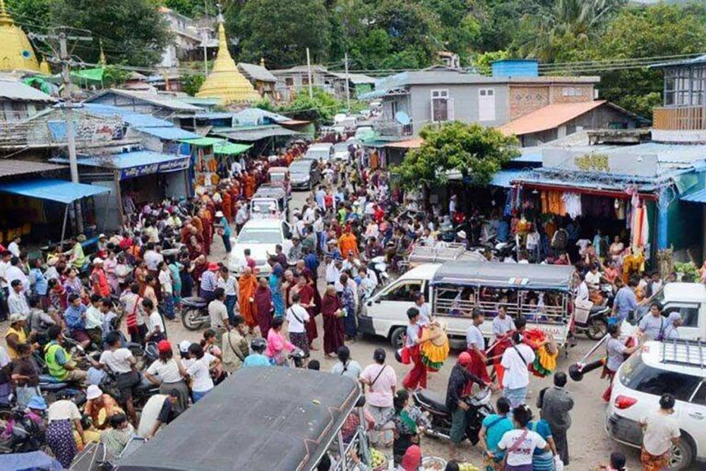 ပုပ္ပါးအဘထွက်ပွဲ သွားသူများပြားပြီး ကားအငှား Booking များ ပြည့်နေ