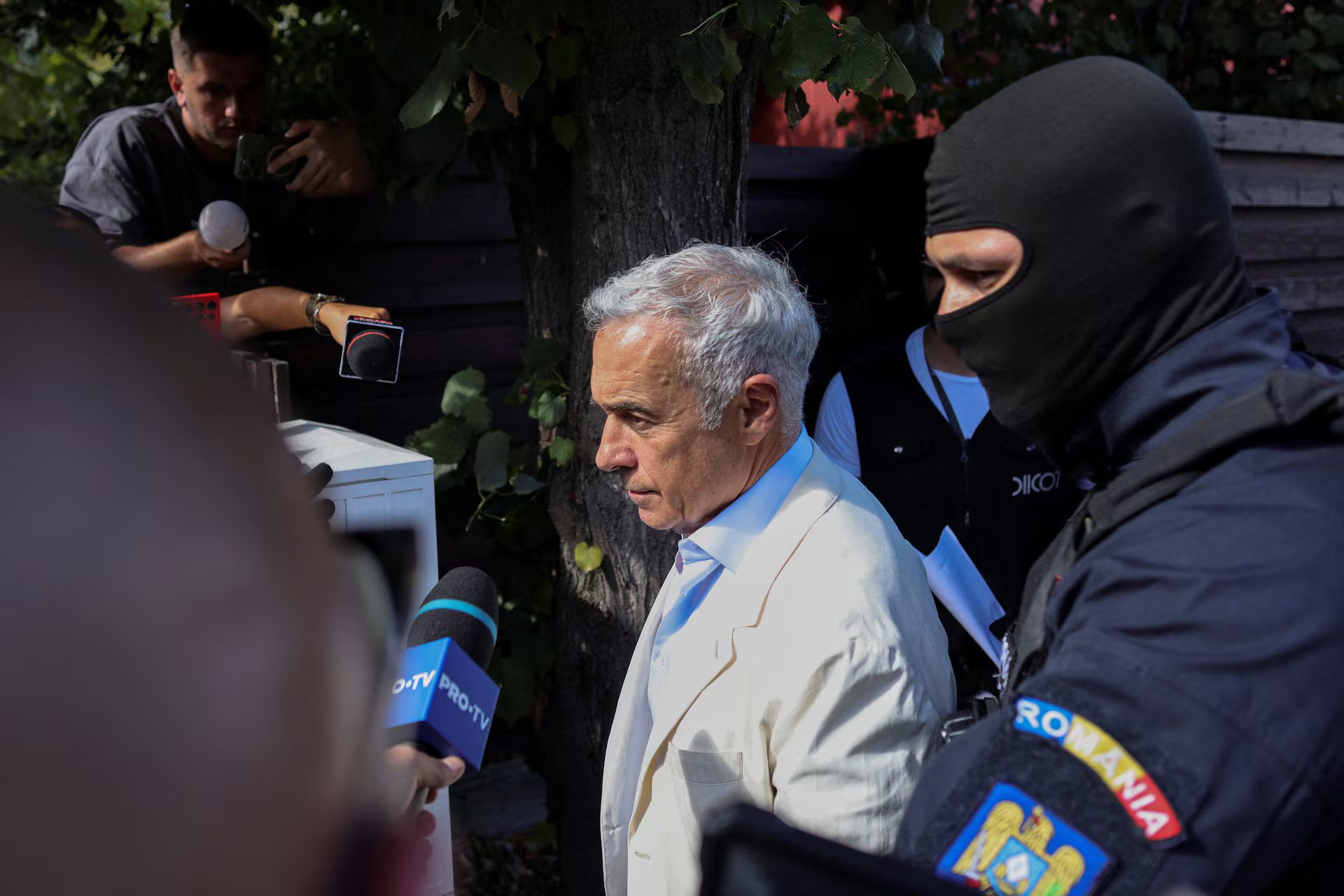Photo: Octav Ganea via REUTERS