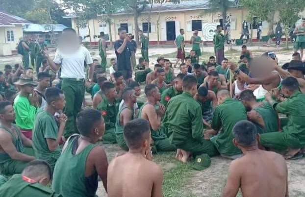 ရန်ကုန်သို့ လာသည့် ငပုတောက လူငယ် ၁ ဦး ဖမ်းဆီးခံရပြီး စစ်သားစုဆောင်းရေးထဲ ရောက်နေ 