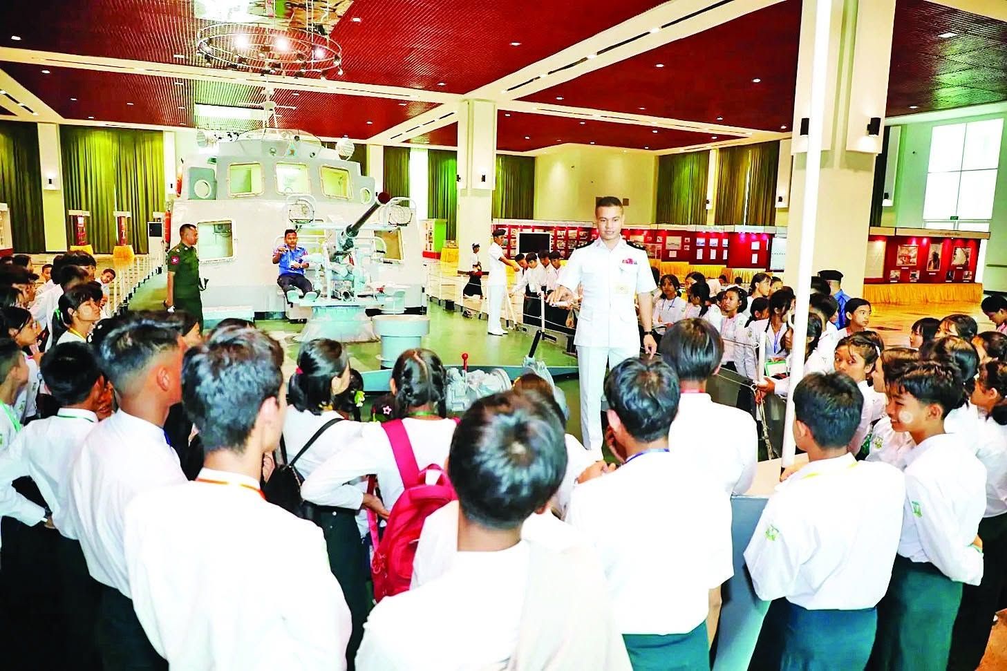 ‎လေ့လာရေးခေါင်းစဉ်ဖြင့် အခြေခံပညာကျောင်းသားများကို စစ်အာဏာရှင်တပ်က စည်းရုံးနေ