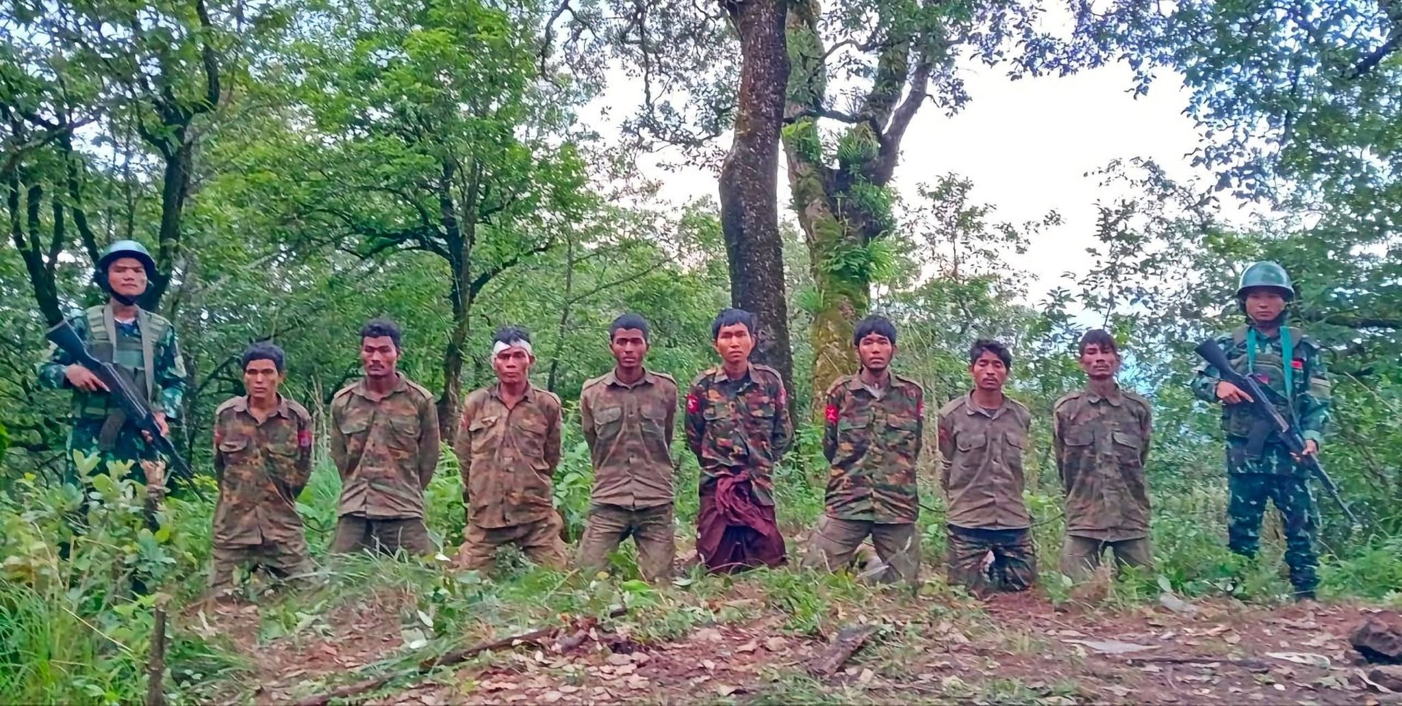 ကျင်ဒွေးထိုးစစ် ကြားဖြတ်တိုက်ခိုက်ခံရ၊ စစ်သား ၂၀ ကျော် ဖမ်းဆီးခံရပြီး ၃၀ ကျော် သေဆုံး 