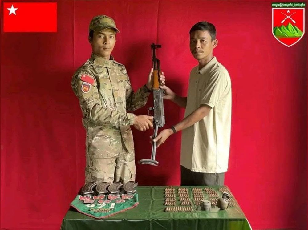 SNA တပ်ဖွဲ့ဝင် ၁ ဦး လက်နက်ခဲယမ်းနှင့် အလင်းဝင်