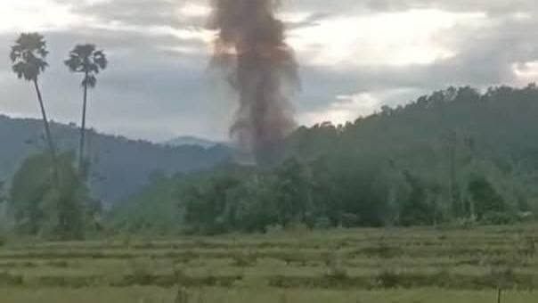 ဆောကို စစ်တပ် ဗုံးကြဲ၊ ကလေး အပါအဝင် ၃ ဦးသေ၊ ၁၀ ဦးထက်မနည်း ဒဏ်ရာရ