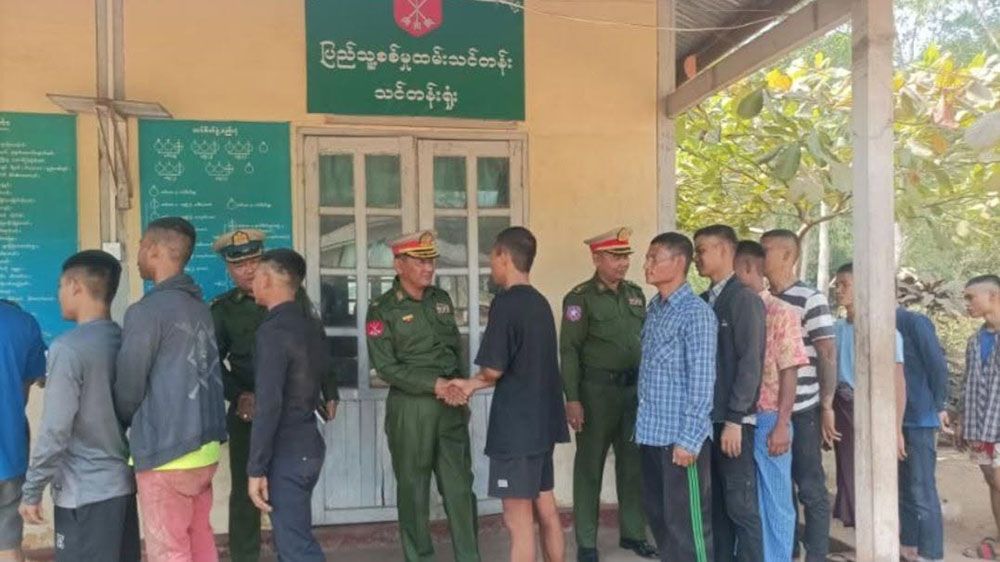 ရှမ်းမြောက်နှင့် မန္တလေးတိုင်းနယ်စပ်တို့တွင် လူငယ်များ ဖမ်းဆီးငွေညှစ်ခံနေရ