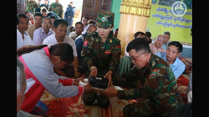 ကောင်းတပ်ရွာ ပေါက်ကွဲမှု၌ သေဆုံးခဲ့ရသူများ၏ မိသားစုကို TNLA က ထောက်ပံ့ 