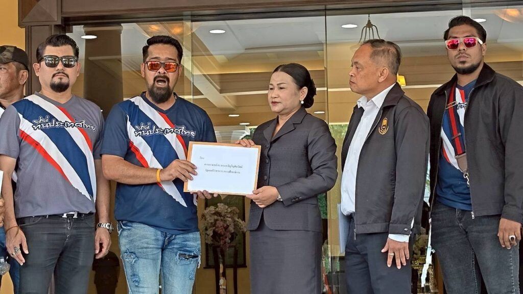 မြန်မာ ရွှေ့ပြောင်းကလေးငယ်များကို အခမဲ့ပညာသင်မပေးရန် ထိုင်းမျိုးချစ်အဖွဲ့ တောင်းဆို 