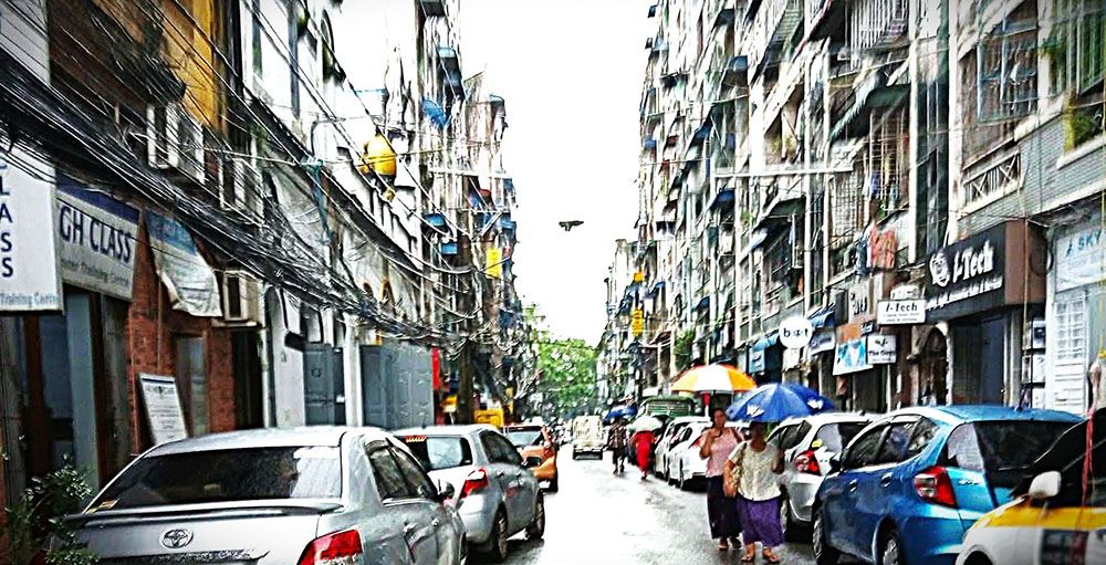 ရန်ကုန်မြို့က ဆိုးရွားလာနေတဲ့ လူမှုဘဝတွေ