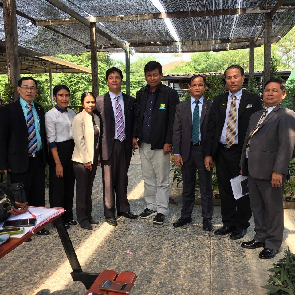 ျမန္မာသံ႐ုံးအထူးအဖြဲ႔ (ဓာတ္ပုံ - ေရႊလုပ္သား)