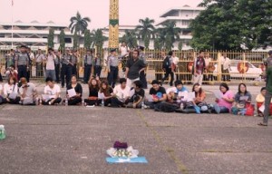 ကခ်င္ေဒသ တစ္ေက်ာ့ျပန္စစ္ နွစ္နွစ္ျပည့္ ျငိမ္းခ်မ္းေရးေခၚသံ အစီအစဥ္ ပိတ္ပင္တားဆီးခံရစဥ္ (Photo - Maran Jawgun FB)