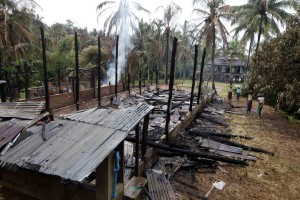 ျပီးခဲ့တဲ့ နွစ္က သံတဲြ အၾကမ္းဖက္မႈေၾကာင့္ မီးေလာင္မႈ ျမင္ကြင္း