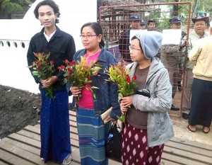 ဓာတ္ပံု - စိုးႏိုင္ေဖ့ဘုတ္
