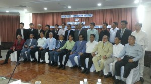 ထိုင္းႏိုင္ငံ ခ်င္းမိုင္ၿမိဳ႕တြင္ အစိုးရကိုယ္စားလွယ္အဖဲြ႔ႏွင့္ ယူအန္အက္စီတို႔ ေဖေဖာ္၀ါရီ ၂၀ ရက္ ၂၀၁၃ ခုႏွစ္တြင္ ေတြ႔ဆံုစဥ္