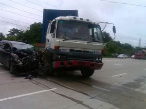ဓာတ္ပုံ - ရဲဇာနည္