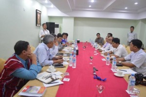 ေတြ႔ဆုံေဆြးေႏြးစဥ္ (ဓာတ္ပုံ -၈၈ မ်ဳိးဆက္)