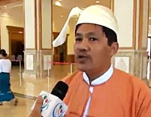 ဦးဖုန္းျမင့္ေအာင္