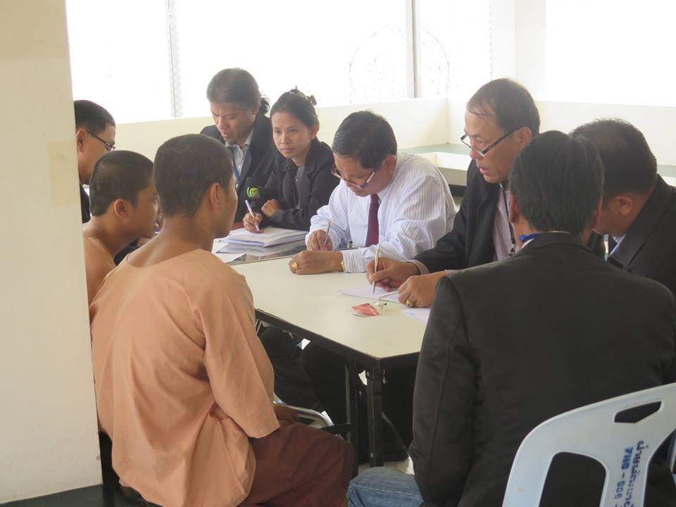 ဓာတ္ပံု - မင္းဦး