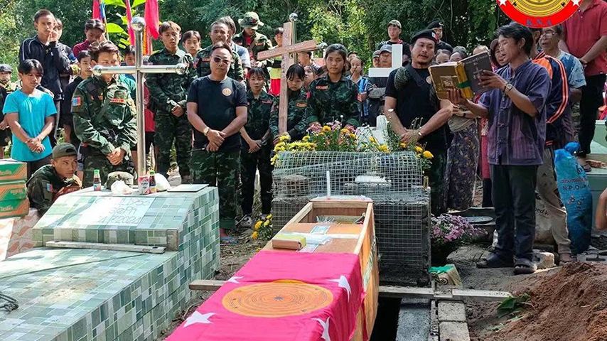 ဒီးမော့ဆိုတိုက်ပွဲ၌ KNA ရဲဘော် ၂ ဦး ကျဆုံး၊ စစ်တပ်ဗုံးကြဲမှုကြောင့် ကလေးငယ် ၁ ဦးသေဆုံး