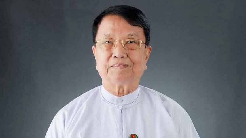 လျှပ်စစ်ဝန်ကြီးဟောင်း ဦးခင်မောင်စိုးကို အလုပ်သမားဝန်ကြီး လျာထားမှုအပေါ်  အလုပ်သမားများ ဝေဖန်
