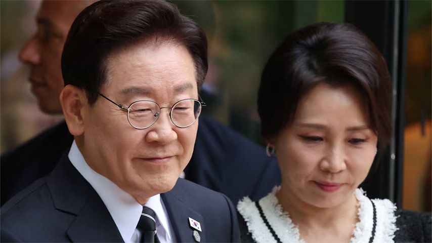 မြောက်ကိုရီးယားပြဿနာ ငြိမ်းချမ်းစွာဖြေရှင်ရေး ဦးဆောင်ပေးရန် တောင်ကိုရီးယား သမ္မတက ထရမ့်ပ်ထံ တောင်းဆို