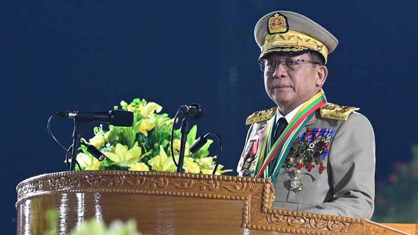 တပ်မတော်အနေဖြင့် အစိုးရသစ်ကို အထောက်အကူ ပေးမည်ဟု စစ်ခေါင်းဆောင်ပြော