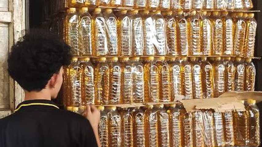 နေပြည်တော်တွင် စားအုန်းဆီတပိဿာ ကျပ် ၁၇,၀၀၀ အထိ ဈေးမြင့်တက်