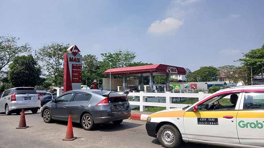 စက်သုံးဆီဈေး ထပ်တက်၊ ဒီဇယ်တလီတာ ကျပ် ၆,၀၀၀ ကျော်လာ