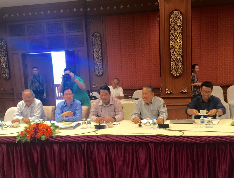 တုိင္းရင္းသား အဆင့္ျမင့္အဖြဲ႔ႏွင့္ေဆြးေႏြးပြဲ ေအာင္ျမင္ဟု ဦးေအာင္မင္းေျပာ