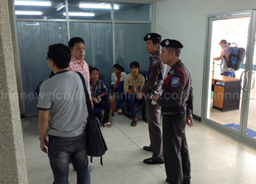 အေထာက္အထားမဲ့ ျမန္မာ ၇ ဦး မဲေဆာက္ေလဆိပ္တြင္ ဖမ္းဆီးခံရ