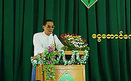 ကယားျပည္နယ္ ျပည္ခိုင္ၿဖဳိးပါတီဥကၠ႒ကို အနားေပး