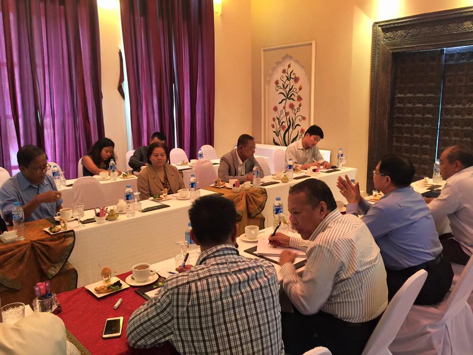 ဦးေအာင္မင္း ႏွင့္ တိုင္းရင္းသားတပ္ဖြဲ႔ထိပ္သီးေခါင္းေဆာင္မ်ား ခ်င္းမိုင္တြင္ေတြ႔