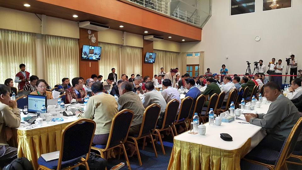 အပစ္ရပ္စာခ်ဳပ္ အေခ်ာမသတ္ႏိုင္ဘဲ ေဆြးေႏြးပြဲရပ္နား