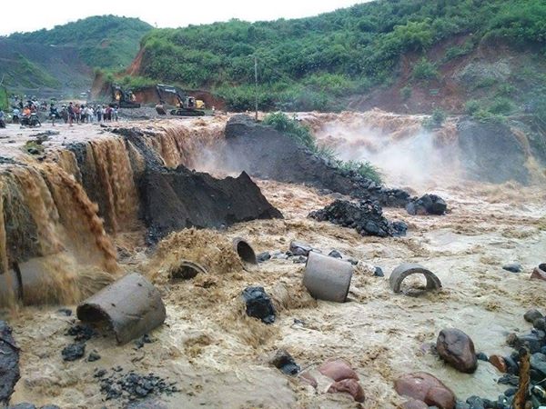 ဖားကန္႔ တြင္ ေတာင္က်ေရေၾကာင့္ ေက်းရြာ ၃ ခု ေရေဘးႀကံဳေတြ႔