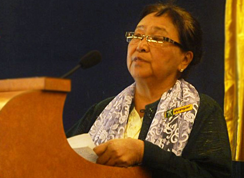 သမၼတႀကီးရယ္ တ႐ုတ္ေတြ အသားျဖဴေပမယ့္ ေက်ာင္းသားေတြက အသည္းျဖဴပါတယ္ - ေဒၚခင္မိုးမိုး