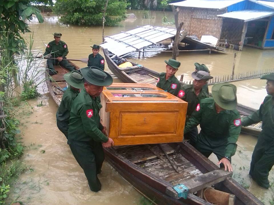 တပ္မေတာ္က ေရေဘးအလွဴပစၥည္းေတြကို ကူညီသယ္ေဆာင္ေပးမည္