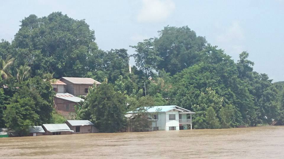ေရနစ္ျမဳပ္ ကံမၿမိဳ႕နယ္ ေက်းရြာ ၁၂ ရြာေက်ာ္ အကူညီလုိအပ္ (ဓာတ္ပုံ)