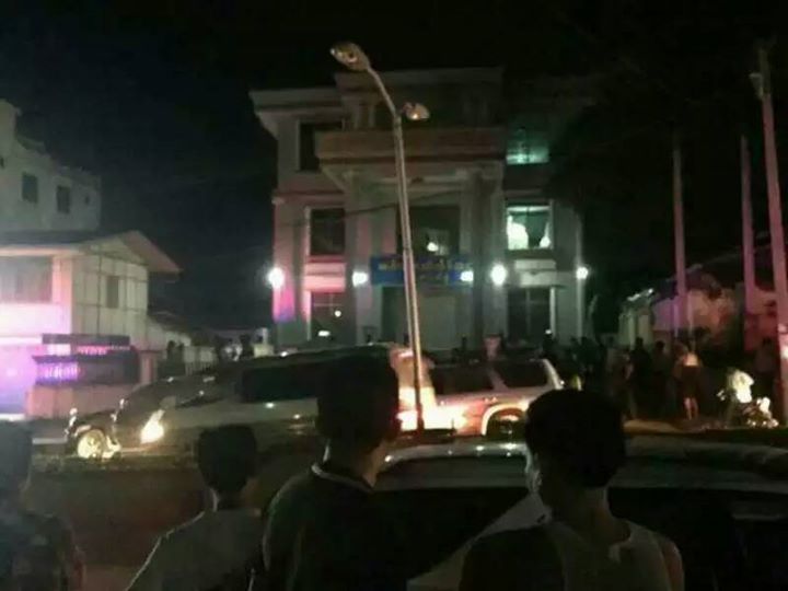 မူဆယ္ၿမိဳ႕ အင္း၀ဘဏ္ခြဲေရွ႕ ေပါက္ကြဲမႈျဖစ္ပြား