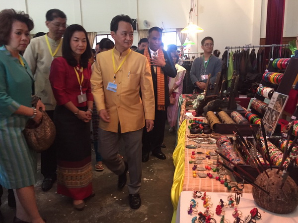 က်ိဳင္းတံု ႏွင့္ ခ်င္းမိုင္ ညီအစ္မၿမိဳ႕ေတာ္ ကုန္စည္ျပပြဲ