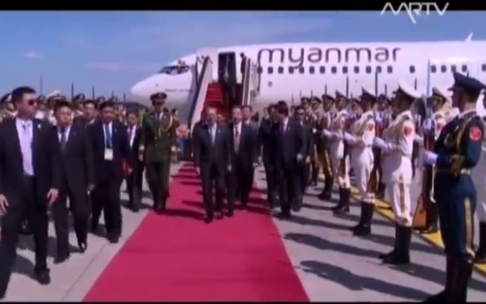သမၼတ ဦးသိန္းစိန္ တ႐ုတ္ႏုိင္ငံ ေရာက္ရွိ