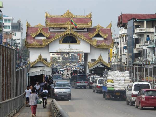 ျမန္မာ-ထိုင္း ကုန္သြယ္ေရး ျမႇင့္တင္ရန္ နယ္စပ္ဂိတ္မ်ား ထပ္မံဖြင့္လွစ္မည္